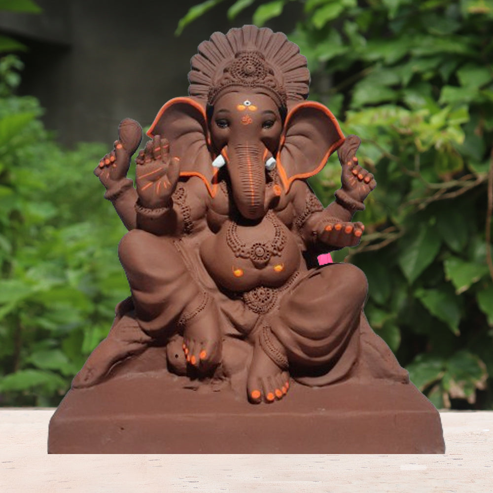 Tryakshara Ganpati Murti Red Soil ( 18 inch )