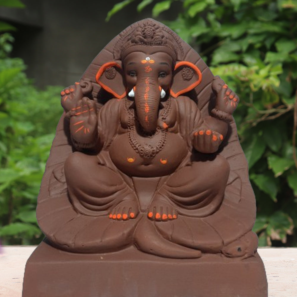 Paan Ganpati Murti Red Soil ( 15 inch )